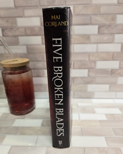 Five Broken Blades (Deluxe Limited Edition) (The Broken Blades #1)